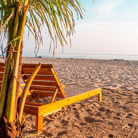 The Mompe Beach Hostal La Poza Ngoại thất bức ảnh