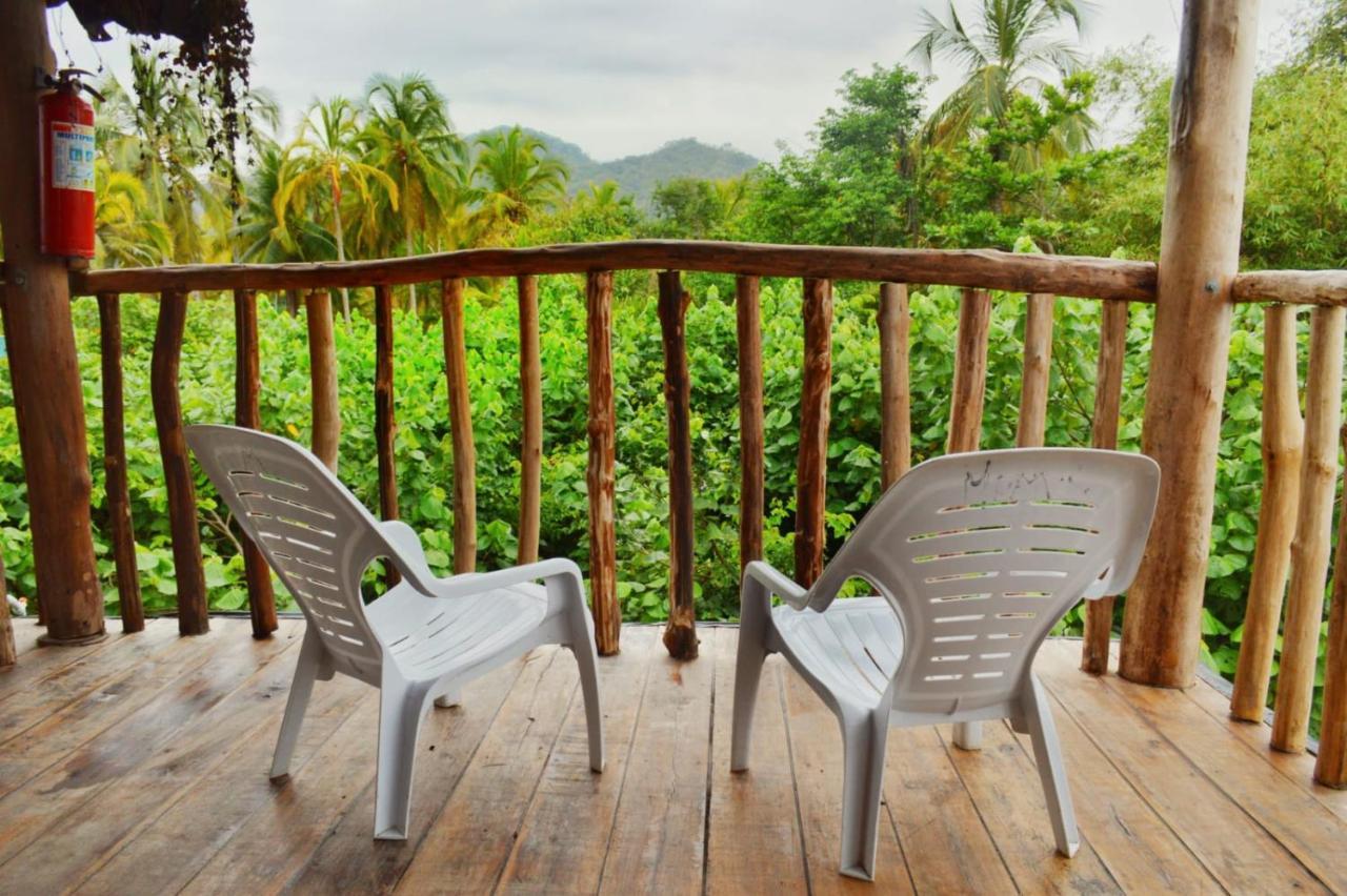 The Mompe Beach Hostal La Poza Ngoại thất bức ảnh