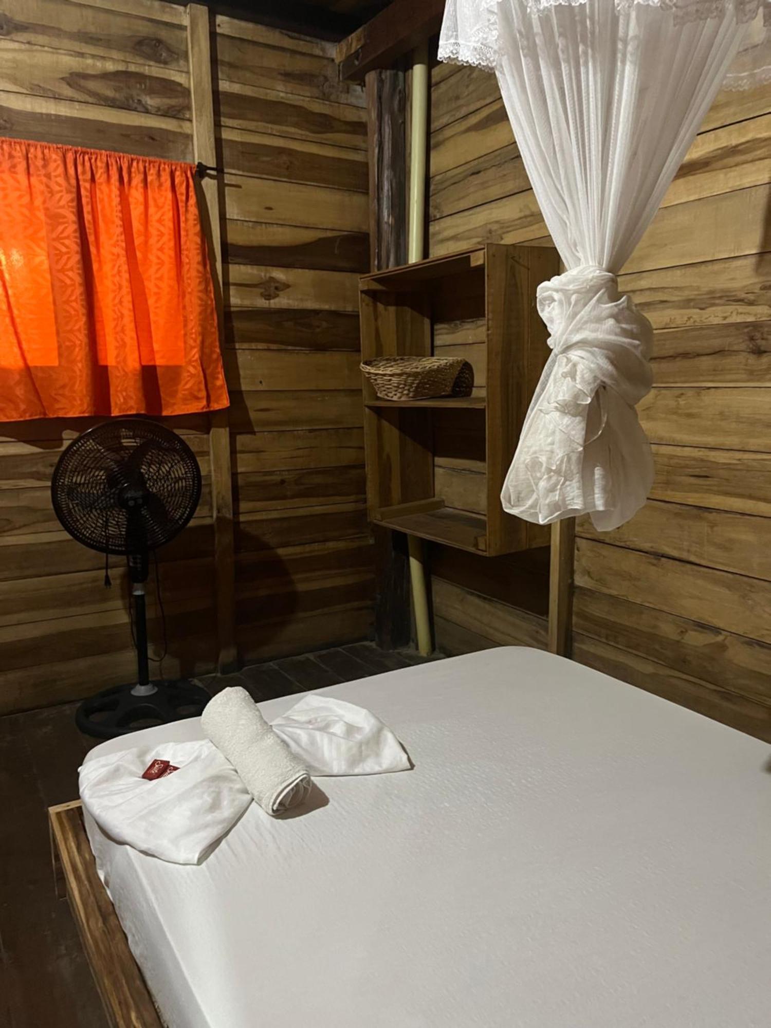 The Mompe Beach Hostal La Poza Ngoại thất bức ảnh