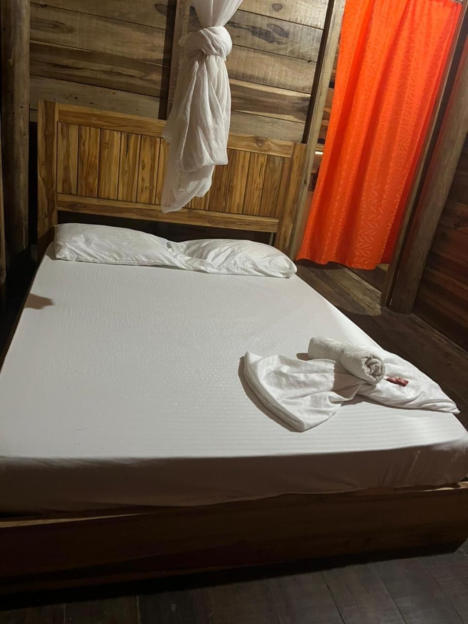 The Mompe Beach Hostal La Poza Ngoại thất bức ảnh