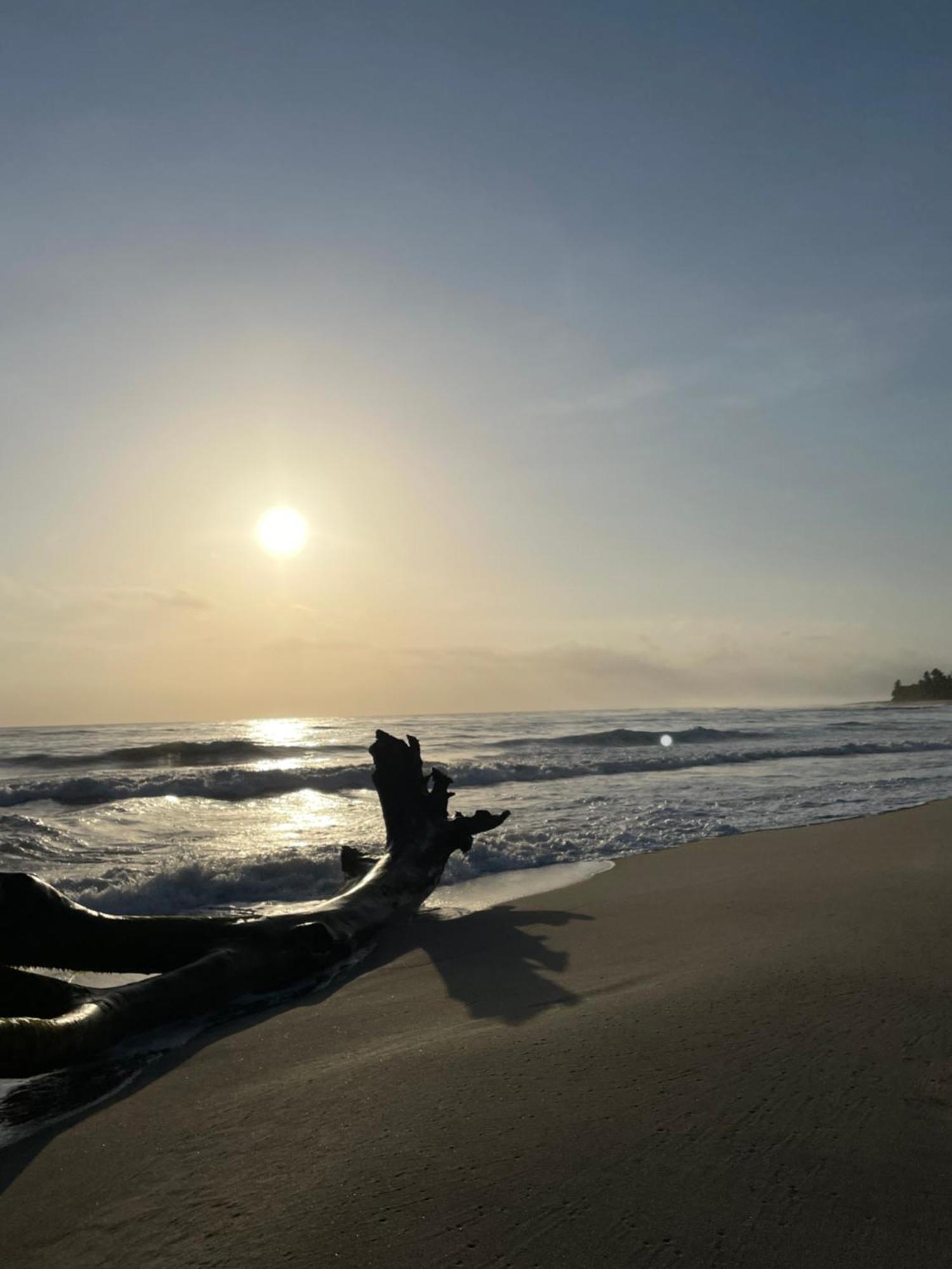 The Mompe Beach Hostal La Poza Ngoại thất bức ảnh