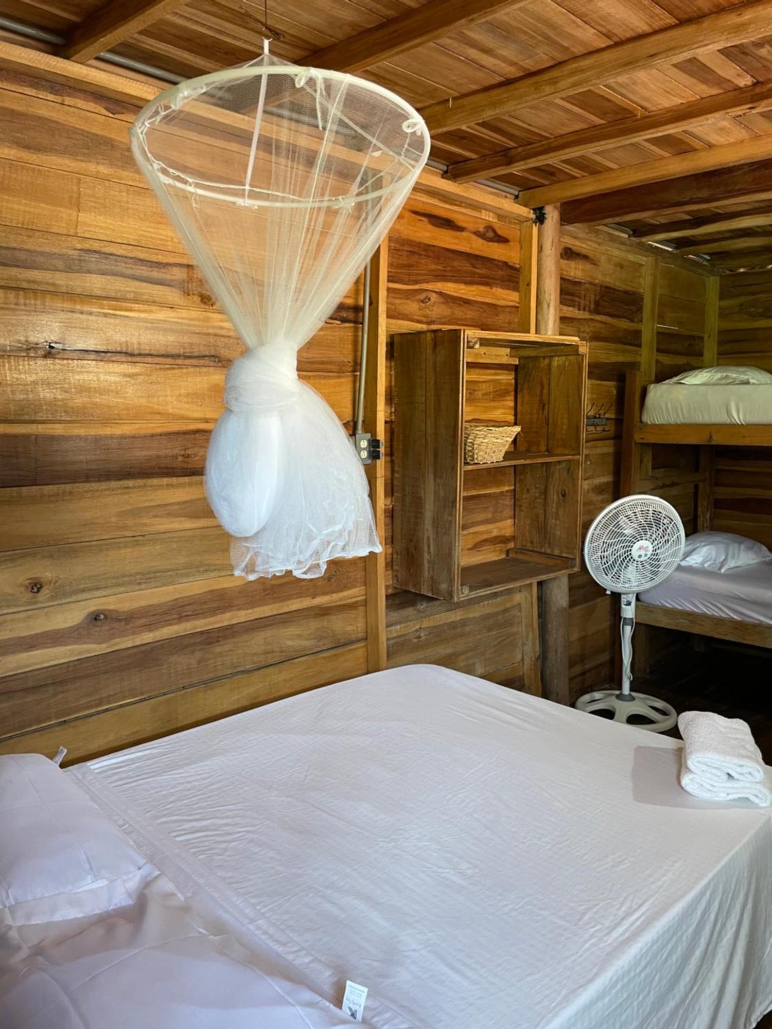 The Mompe Beach Hostal La Poza Ngoại thất bức ảnh