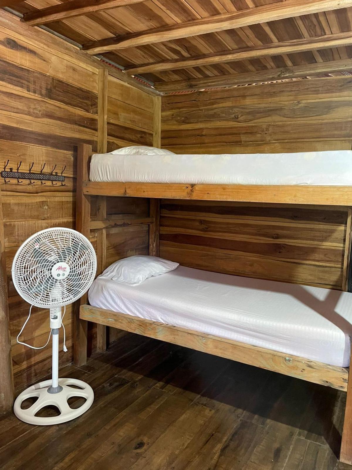 The Mompe Beach Hostal La Poza Ngoại thất bức ảnh