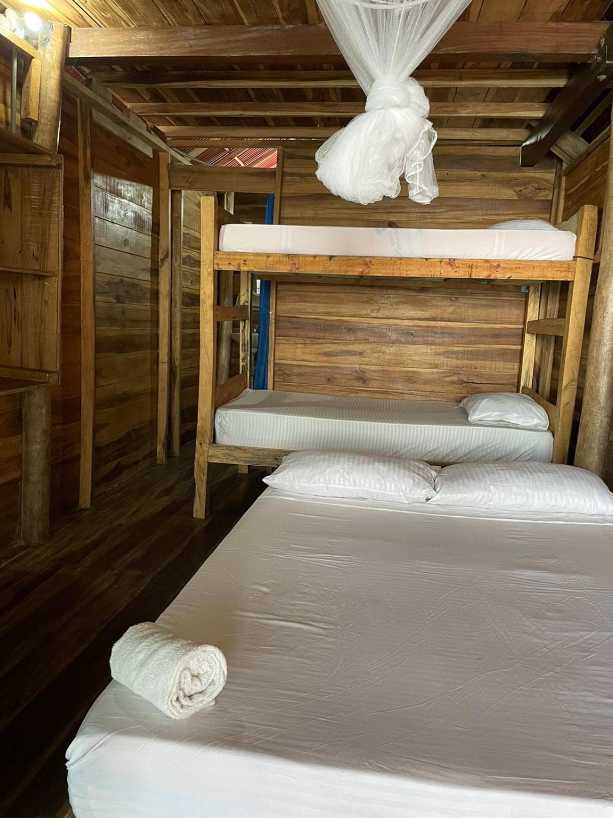 The Mompe Beach Hostal La Poza Ngoại thất bức ảnh