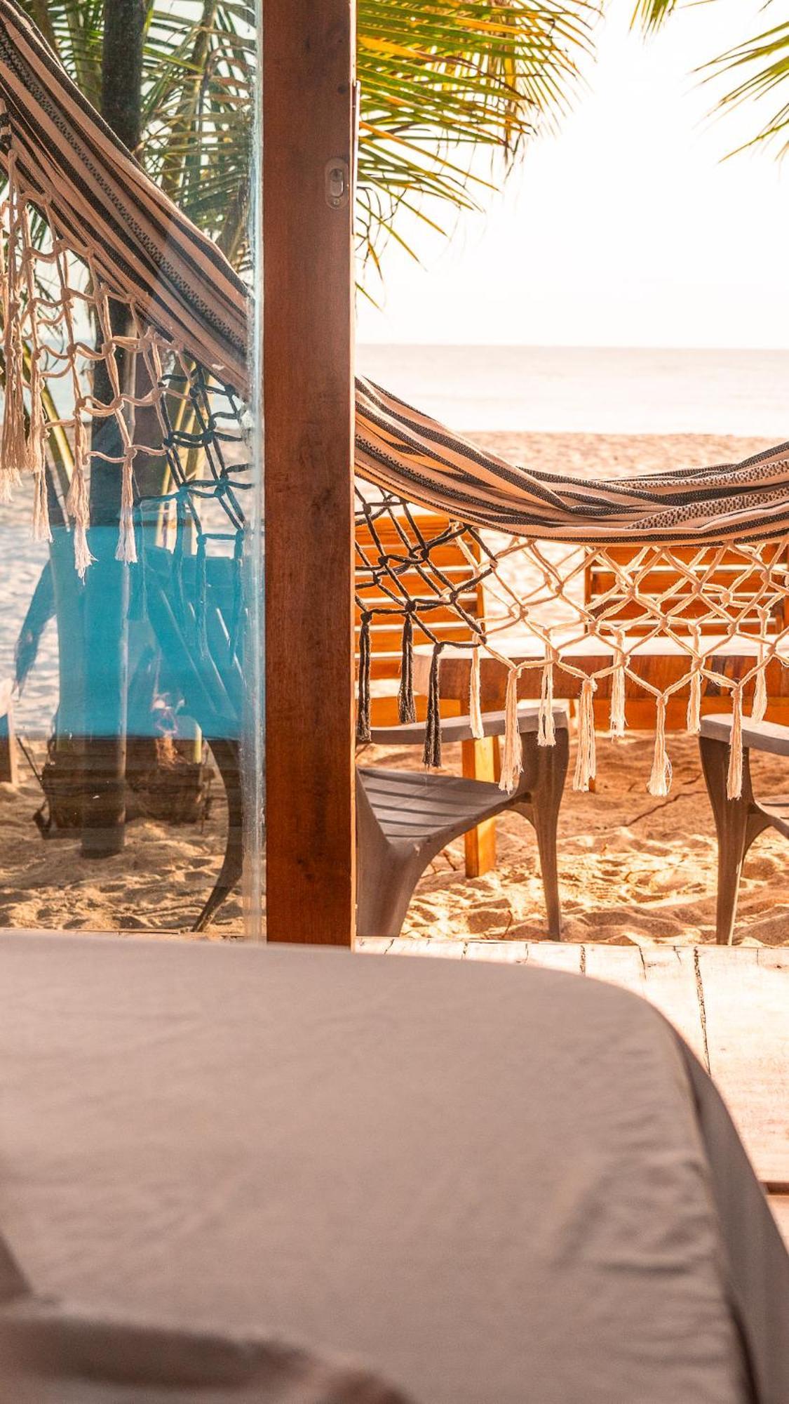 The Mompe Beach Hostal La Poza Ngoại thất bức ảnh