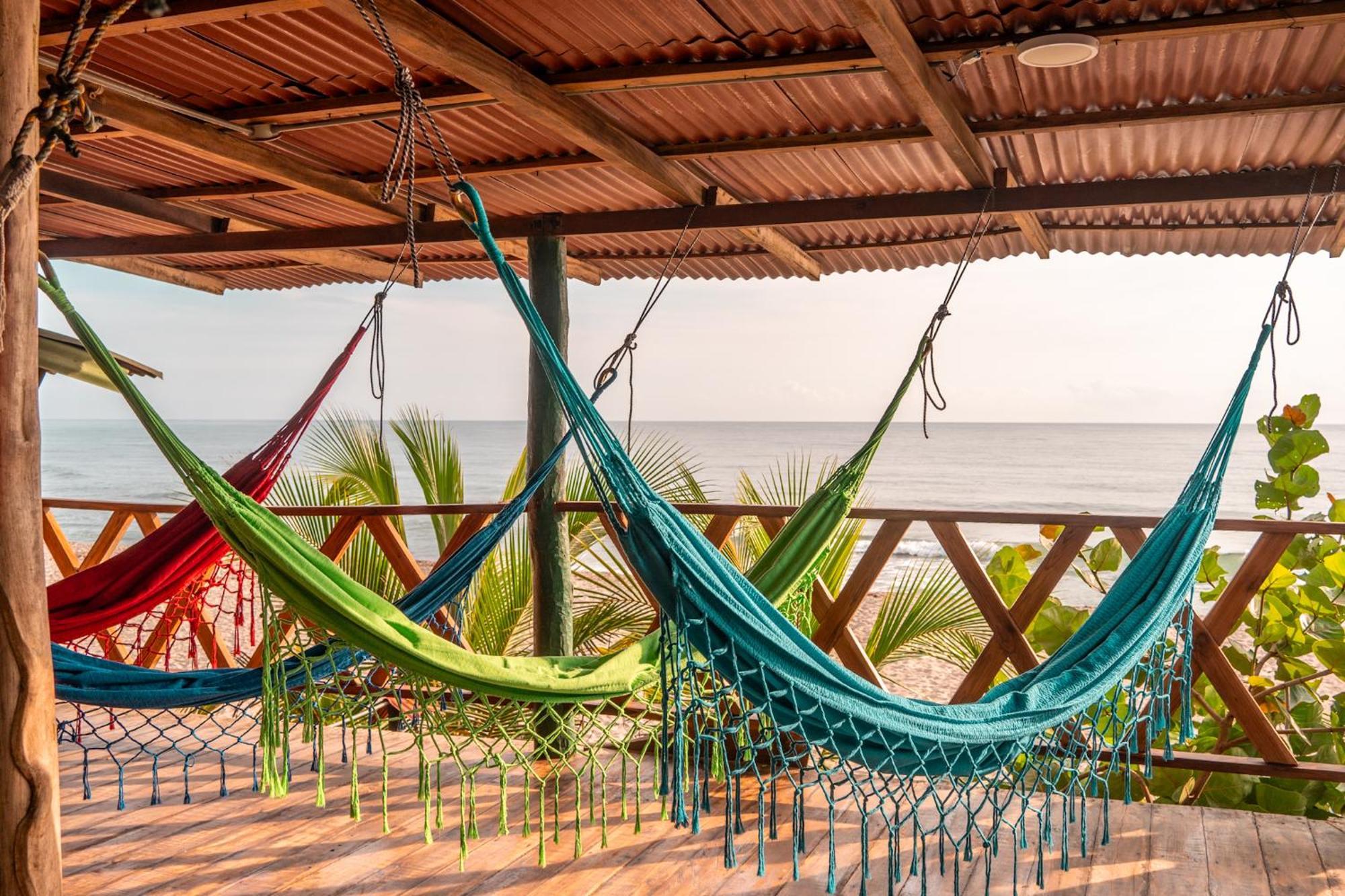 The Mompe Beach Hostal La Poza Ngoại thất bức ảnh