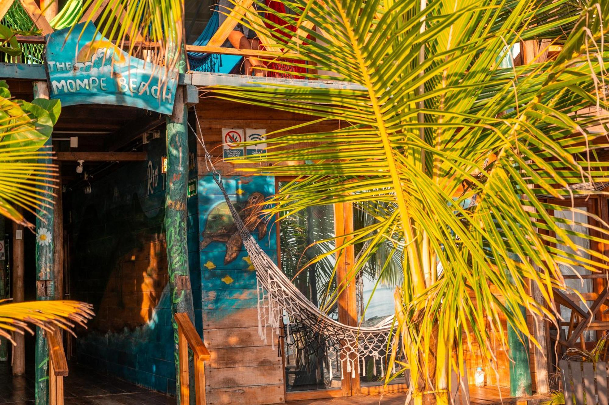 The Mompe Beach Hostal La Poza Ngoại thất bức ảnh