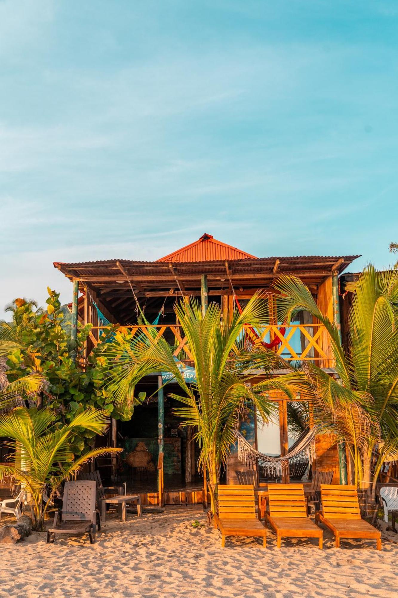 The Mompe Beach Hostal La Poza Ngoại thất bức ảnh